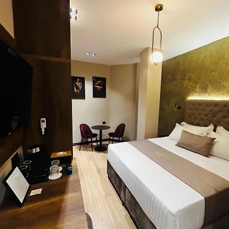 Shopi Hotel