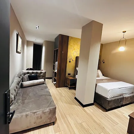 Hotel Shopi 3*